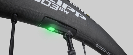 Zipp 353 NSW & 303 SW : la révolution connectée pour les roues de vélo