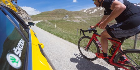 Cyclisme : Le rôle du ravitaillement en boissons pendant la course