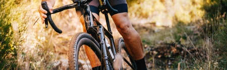 Vélo Gravel suspendu : Pour quel cycliste et pour quel type de terrain ?