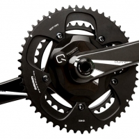 1200px-Quarq-RIKEN-10R-130-BB30-Angle