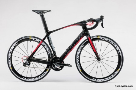 795 AEROLIGHT CARBON RED