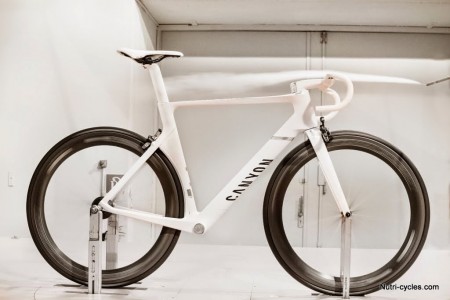 Aeroad CF SLX wind tunnel testing (2)