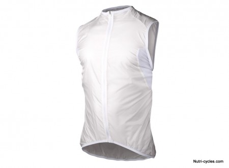 Essential-Light-Wind-Vest-Front_119euros95