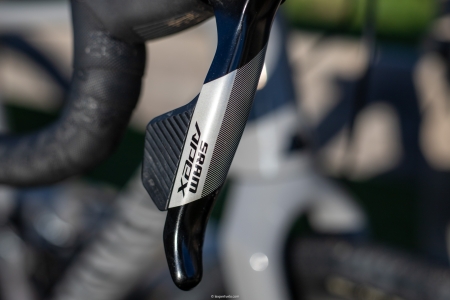 sram-apex-axs-lexpert-velo-02