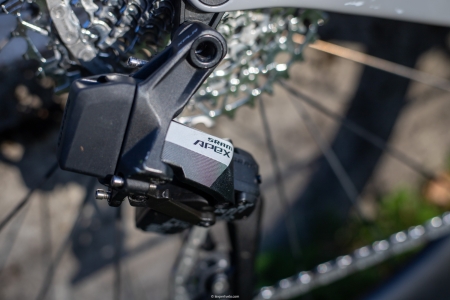 sram-apex-axs-lexpert-velo-09