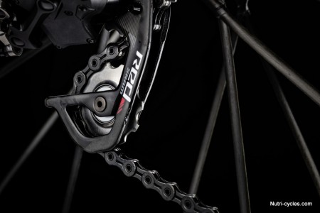 Ultimate-CF-10-EVO-LTD-eTap