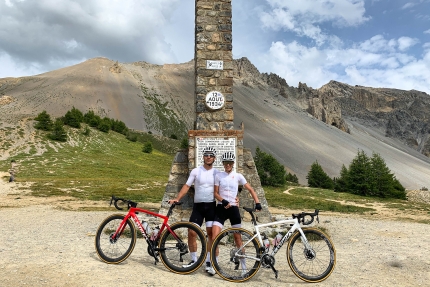 Col d’Izoard à vélo : préparez-vous à un monument du cyclisme