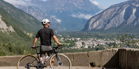 Villard-Notre-Dame à vélo : une ascension sauvage et exigeante en Oisans