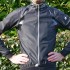 Veste de pluie Assos rS.sturmPrinz : bien coupée et très respirante !