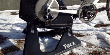 Test home-trainer TACX Neo Smart : Silence et rangement facile !