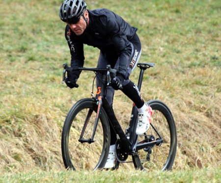 Météo pourrie ! Rouler sous la pluie ou sur home-trainer ?