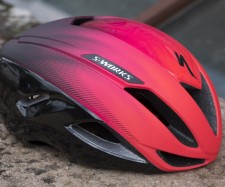 Casque Specialized Evade 2018 : Aéro et ventilation revus !