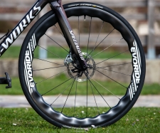 Test roues artisanales carbone Evoride EvoFast 50mm – Polyvalence affûtée made in Annecy