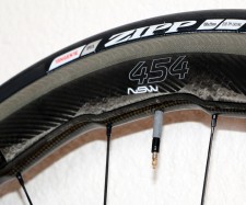 Roues carbone Zipp 454 NSW : L’hyperfoil en action !