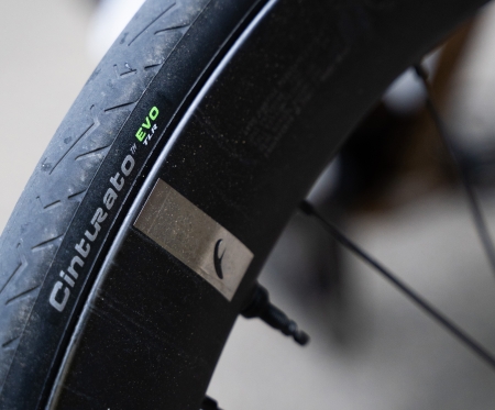 Pirelli Cinturato EVO TLR : le pneu pour l’enduro route