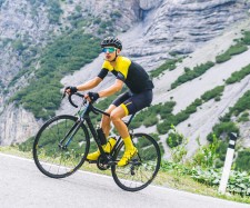 Traversée des Pyrénées : un défi cycliste inédit pour Alexis Gouin !