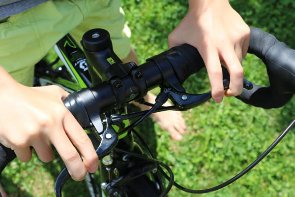 Choisir un vélo route pour enfant