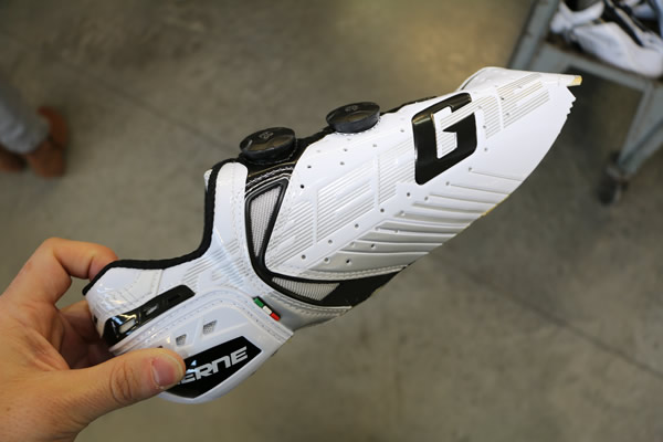 Fabrication d'une chaussure de vélo
