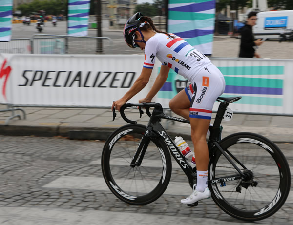 Femmes cyclistes plus résistantes que hommes