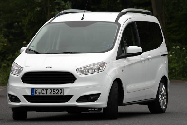 Essai ludospace Ford Tourneo Courier : Spacieux et confortable !