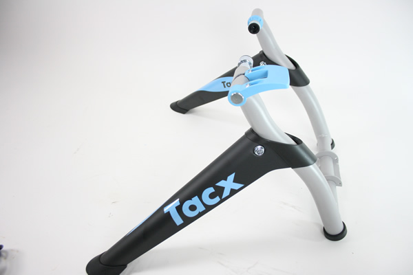 Montage Home Trainer Tacx Genius