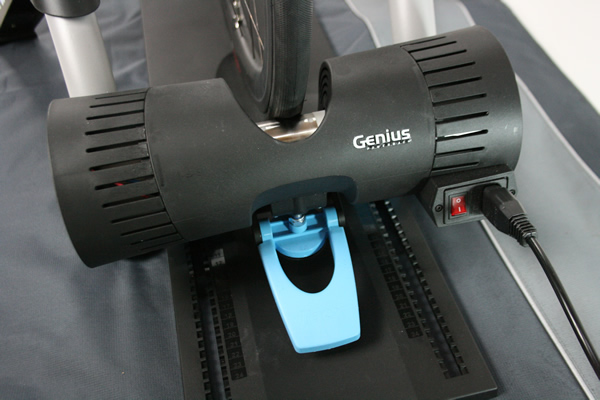 Montage d'un vélo sur home trainer TACX I-Genius