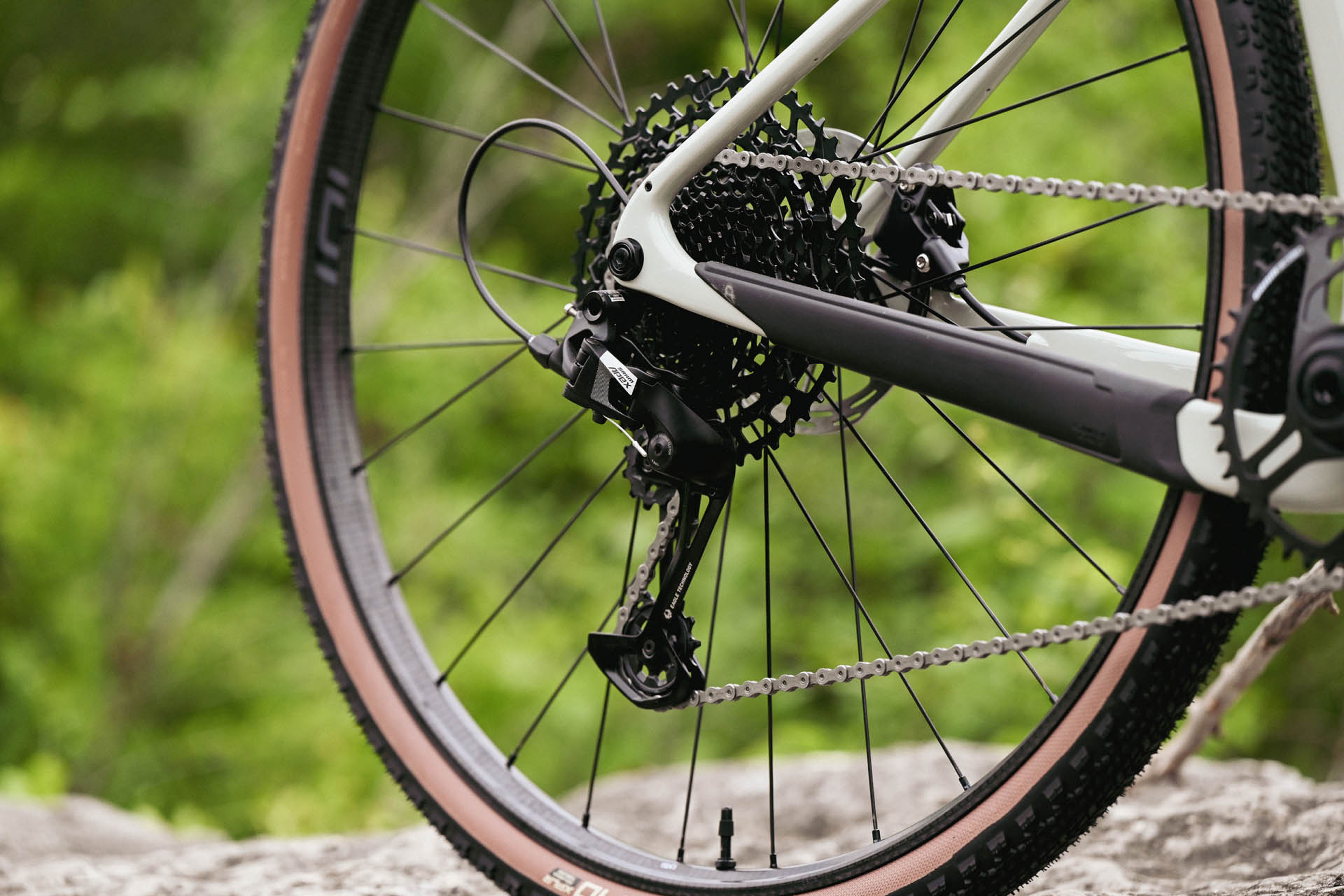 sram-apex-lexpert-velo-05.jpg