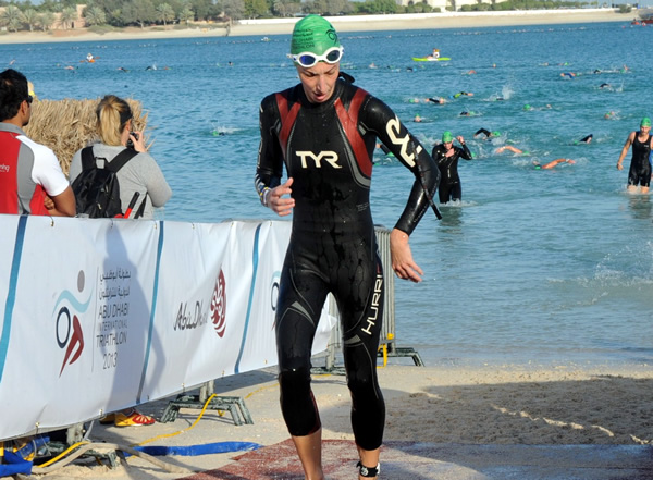 Triathlon : Le port de la combinaison de natation est-il obligatoire ?