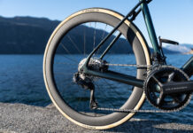 Roues artisanales ou roues de série : quel montage pour votre profil ?