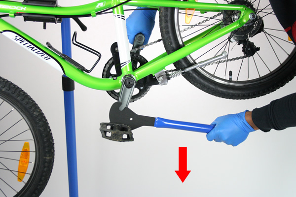 Démontage pédale de vélo