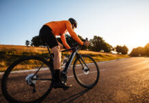 Comment choisir un vélo de route électrique ? notre guide technique