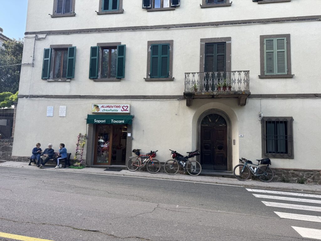 tuscany-trail-2026-guide-expert-gravel-bikepacking-retour-2025-parcours-materiel-et-inscription-6