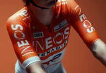Maillot INEOS Grenadiers 2026 : l’orange selon Gobik
